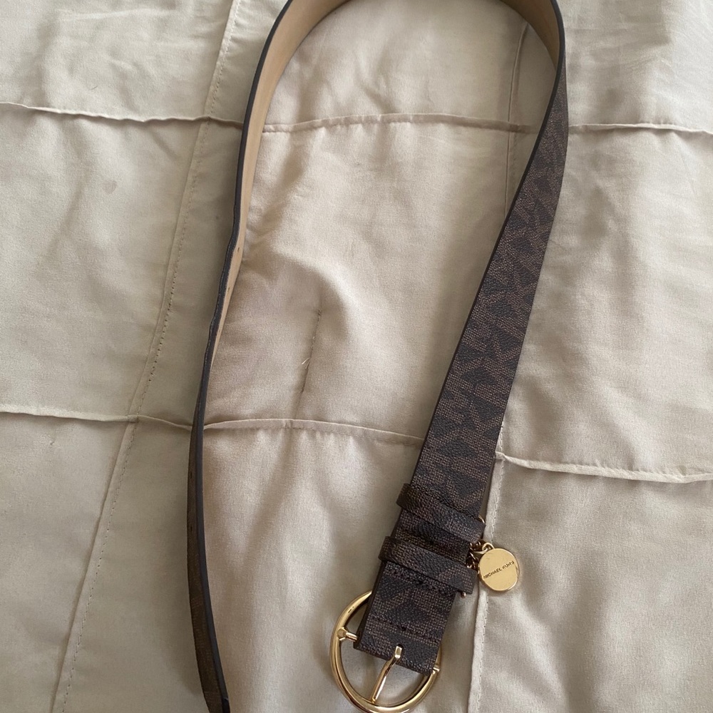 Michael Kors belt - Picture 1 of 1